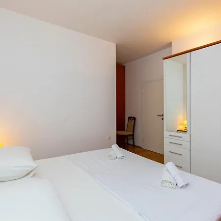 Tonci Apartman *